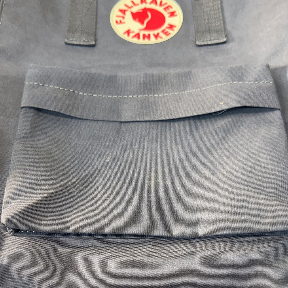 FJALL RAVEN Kånken Classic Navy / gray Backpack - Picture 3 of 6